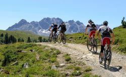 Craft Tour Transalp aan het Gardameer Craft Tour Transalp aan het Gardameer