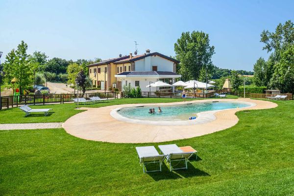 Vacanceselect Agriturismo Corte Tonolli